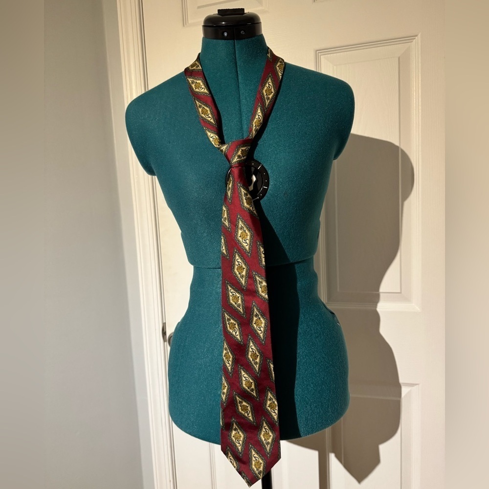 100% Silk Men’s Oscar de la Renta Patterned Tie - Picture 3 of 3